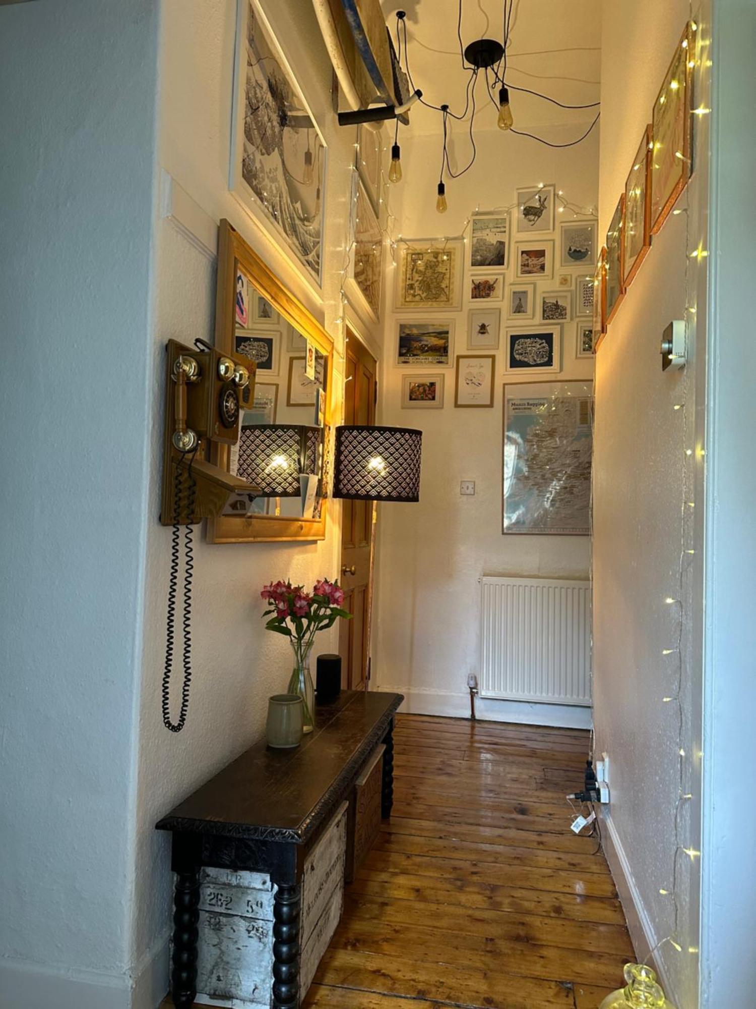 Quirky Apartment In Leith Единбург Екстериор снимка