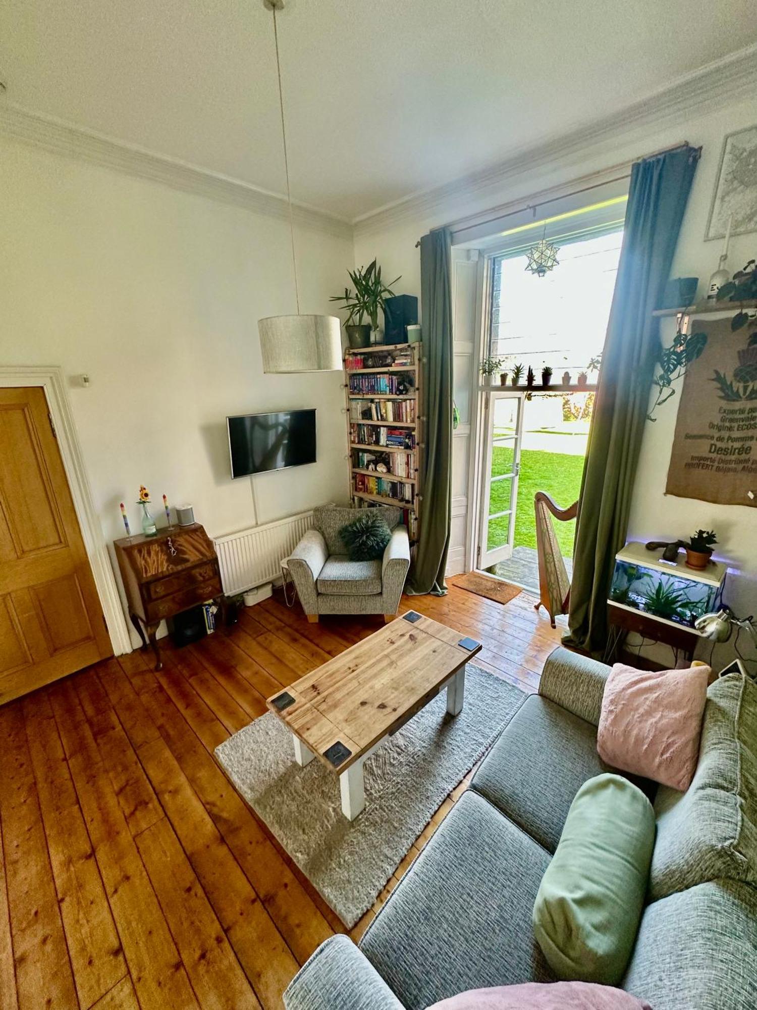 Quirky Apartment In Leith Единбург Екстериор снимка